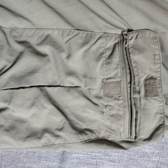 Vintage Exoffcio Convertible Cargo Pants Mens Size XXL Beige Nylon Hiking - Picture 5 of 13